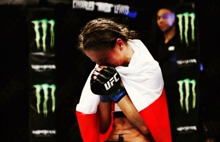 Po zápase v UFC videla dvojmo a čaká ju operácia